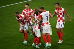 葡萄牙遗憾战平希腊，斯洛伐克大胜特立尼达和多巴哥